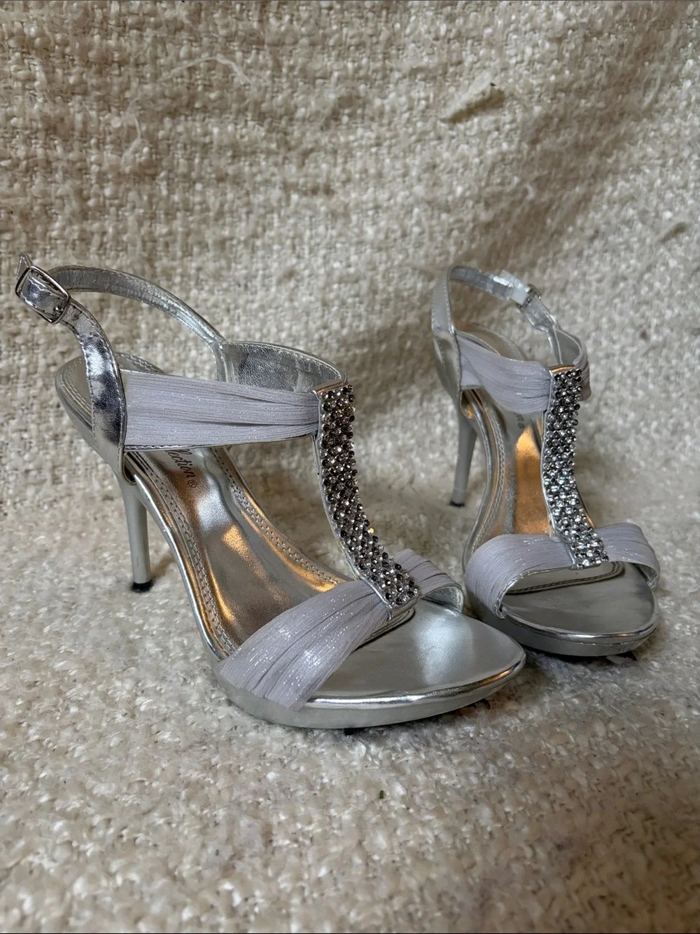 🥂 De Blossom Collection by David’s Bridal Women’s Size 8 Silver Heels